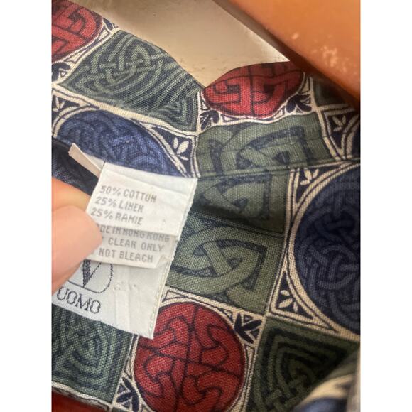 Vintage 80's VALENTINO Celtic Knot Printed Short Sleeve Shirt Men's Medium - Picture 4 of 6